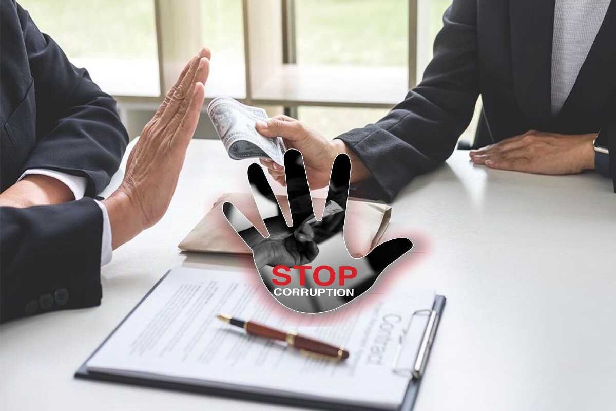 دستگاه قضا با رسانه های باجگیر از صنعت نفت و پتروشیمی برخورد کند