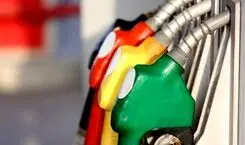 بوی بنزین سوپر می آید

