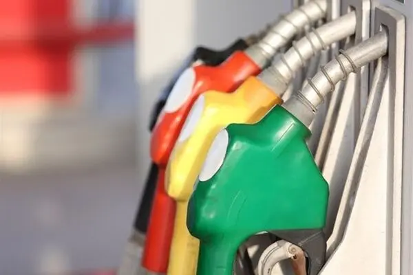 بوی بنزین سوپر می آید


