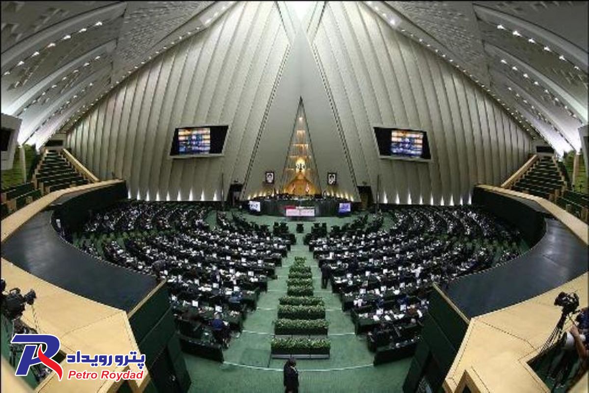 انقلابی گری، گروگان برخی تازه واردهای باجگیر نشود