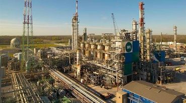 توقف خرید نفت روسیه از طرف پالایشگاه‌های بزرگ هند

