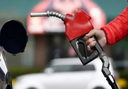 نرخ سوم بنزین، کنترل دقیق مصرف از طرف دولت است

