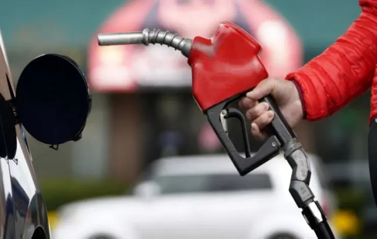 نرخ سوم بنزین، کنترل دقیق مصرف از طرف دولت است

