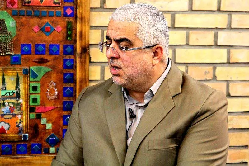 درآمد نفتی ایران از سال ۱۴۰۰ تا حالا نصف شده

