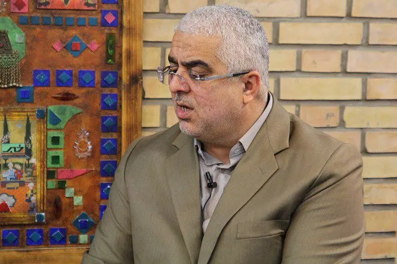 درآمد نفتی ایران از سال ۱۴۰۰ تا حالا نصف شده

