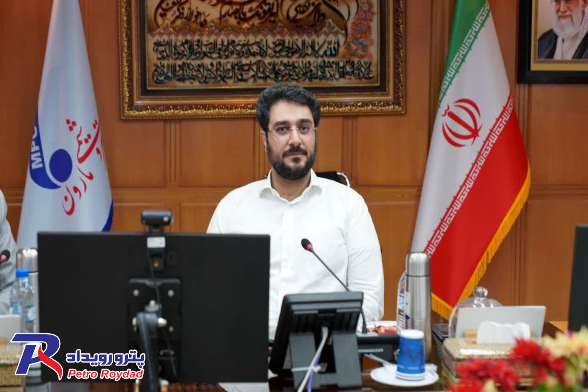 ملی شدن صنعت نفت، یادآور در هم تنیدن اراده دوستداران وطن / عکس