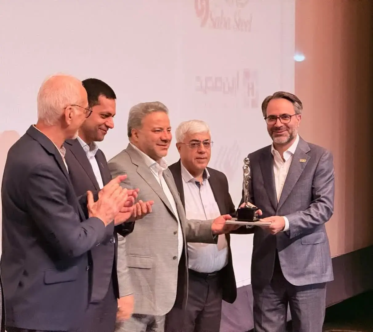 مدیرعامل فولاد کاوه جنوب کیش، مدیر برجسته صنعت فولاد ایران در سال ۱۴۰۴

