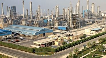 تندیس زرین نشان ملی تعهد به مسئولیت‌های اجتماعی در دستان "مارون"